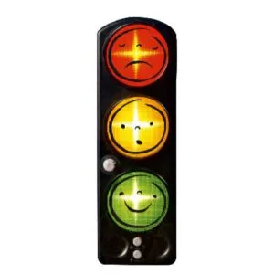 Visualisieren Sie den Geräuschpegel im Klassenzimmer! Die Ampel zeigt den verfügbaren Schallpegel an und regelt so den "Schallverkehr" in Ihrer Klasse.