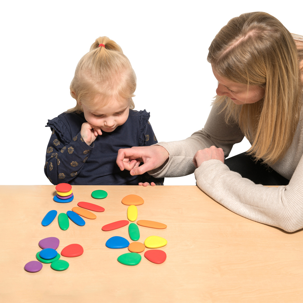 junior Rainbow Pebbles gebruikt in klaslokaal voor spelenderwijs leren