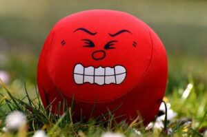 hsp kinderen hebben vaak intense gevoelens. Met deze tips leer je je gevoelige kind om te gaan met heftige emoties.