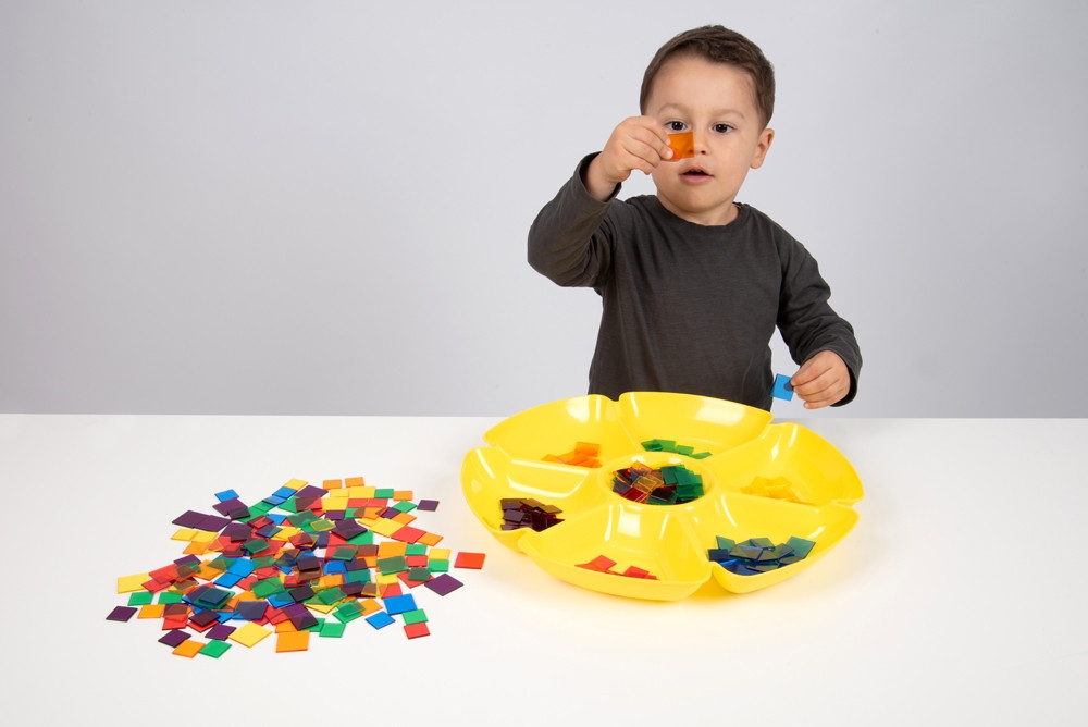 Set van 6 grote sorteerschalen in bloemenvorm. Deze grote schalen zijn ideaal voor alle tel-, sorteer- en classificatiewerkzaamheden.