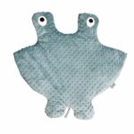 Manta the Ray aus Oliz ist ein gewichtetes Kuscheltier, das man sich zum Schlafengehen auf den Oberkörper legt, um sich zu entspannen. Wirksam bei Schlafproblemen, Demenz.