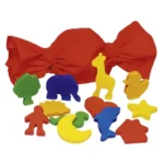Voel en raad de vormen in het katoenen zakje van het Goki Shape Touch spel. Houten vormen van 7–12 cm stimuleren tactiel gevoel, concentratie en geheugen.