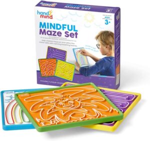 Mit dem Achtsamen Labyrinth üben Kinder spielerisch Atmung, Konzentration und Achtsamkeit.