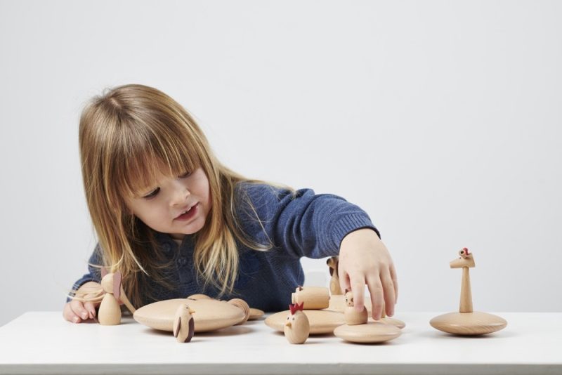 Wooden Animal Friends sind ein schönes Set für Fantasy-Spiele, auch Spaß als Themenmaterial oder schon Teil von Small World Game. Diese Holzspielmaterialien eignen sich für Montessori- und Waldorfmaterialien