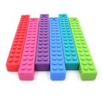 Der MEGA Brick Stick von ARK ist der originalen und beliebten Brick Stick ™ Lego Kaukette von ARK sehr ähnlich. Was ist der Unterschied? Diese MEGA-Version ist viel größer  
