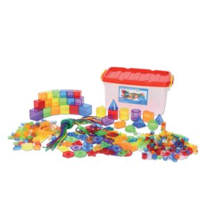 Das Schulset geometric shapes ist ideal für den Einsatz auf einer Leuchtplatte zur Erforschung mathematischer Themen.