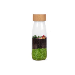 Petit Boum Learning Bottle Gemüse ermöglicht es Kindern, bekannte Gemüsesorten spielerisch auszumalen und Formen zu erkennen.