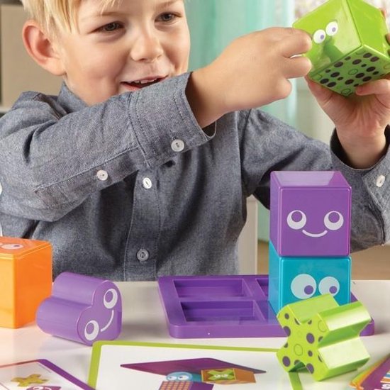 Mit Mental Blox Junior können Sie Ihr Gehirn auf spielerische Weise trainieren! Dieses 3D-Puzzlespiel fördert Kreativität, logisches Denken und räumliches Vorstellungsvermögen.